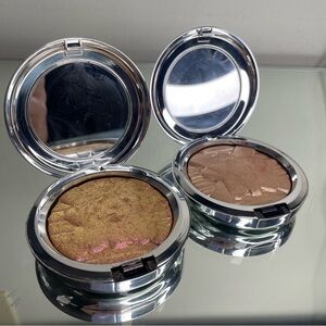 2 Shiny Pretty Things highlighters